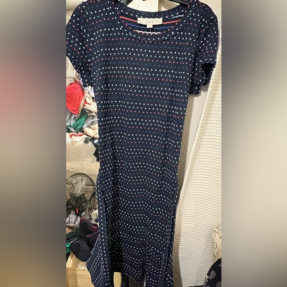 Dress with belt